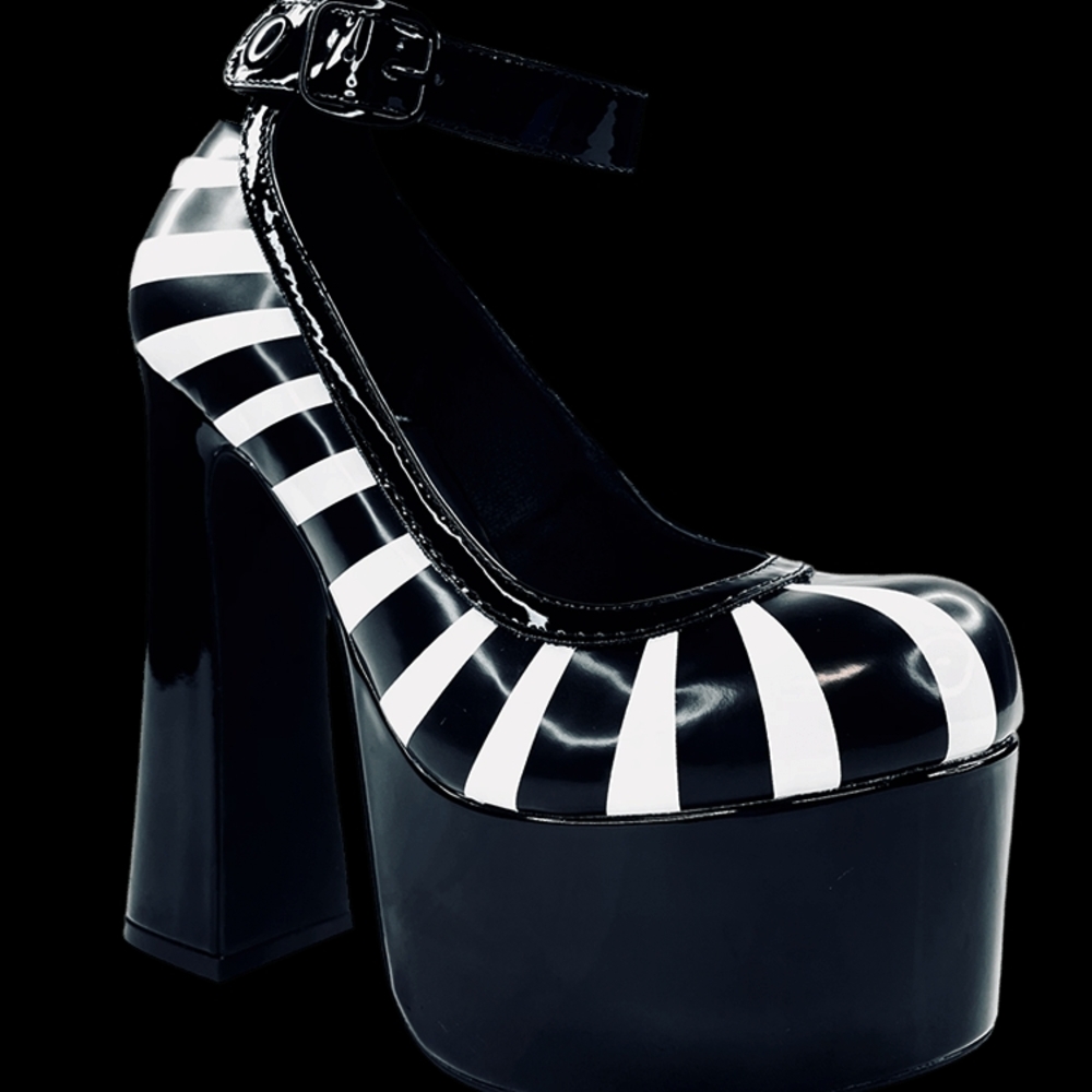 YRU x Monster High Frankie Stein Fright Platform Heels 7